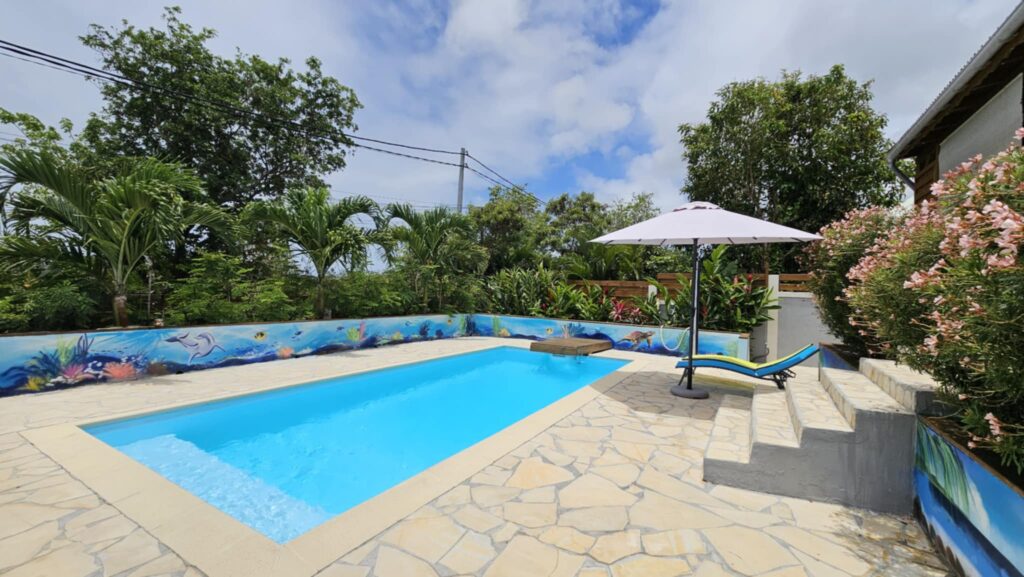 La piscine au Gîte Chez Claudia Saint Francois Guadeloupe