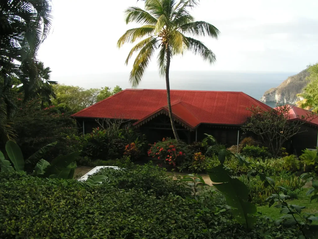 L'ancienne maison de Coluche, il adorait venir discuter avec les pêcheurs de Deshaies