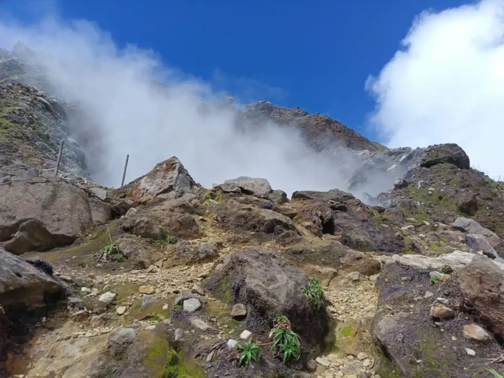La Soufrière Guadeloupe avec Akwaform Randonnées