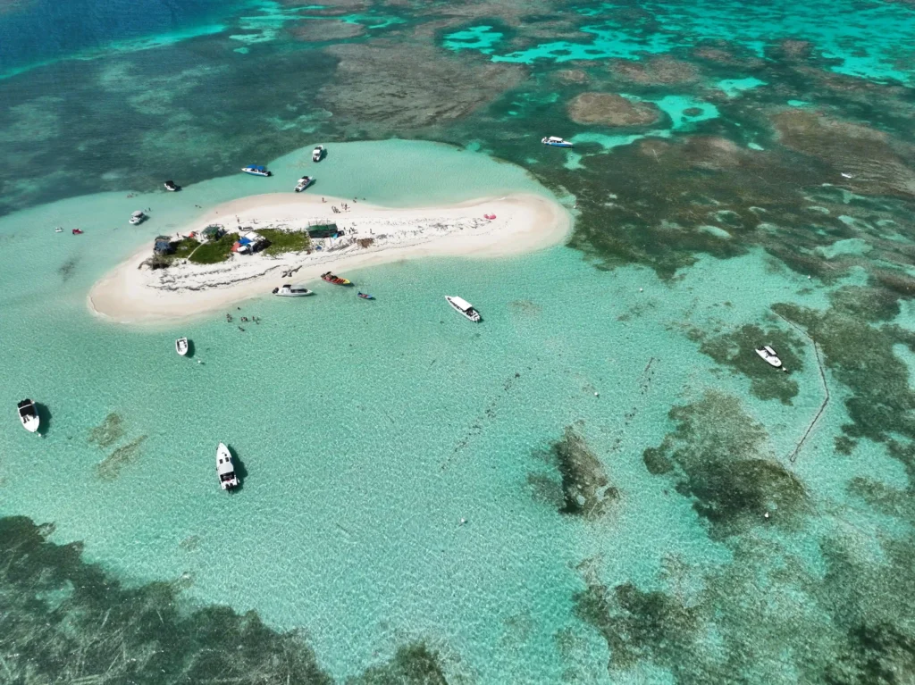 Ilet Caret au large de Sainte-Rose en Guadeloupe avec Axel de Caraibe Passiflora.