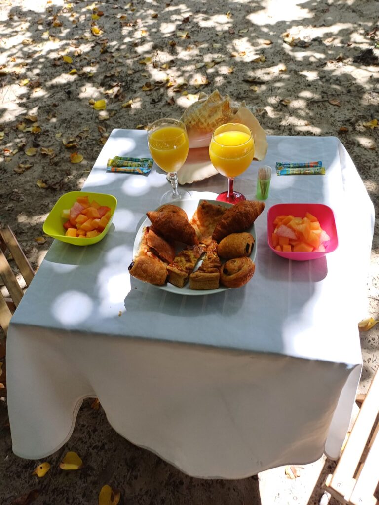 Brunch sur la plage avec Gwada Massages à Baie-Mahault
