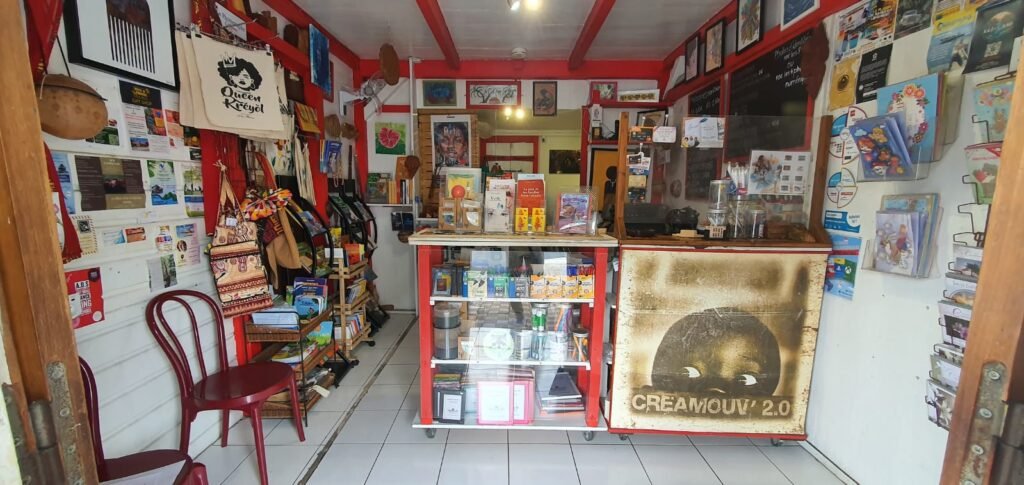 Le local de Creamouv 20 à Deshaies Guadeloupe (2)