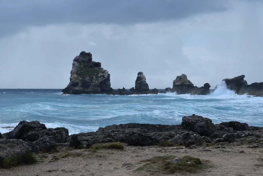 Formations rocheuses impressionnantes à la Pointe des Chateaux Saint-François Voyage France Guadeloupe