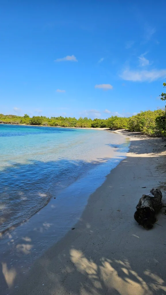 La plage de Port-Louis hors saison touristique avec Gîte Chez Claudia