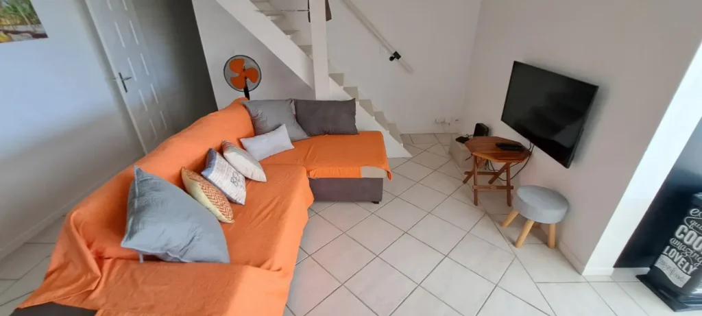 Le salon intérieur de La Kaz à Thomy Pointe-Noire Guadeloupe