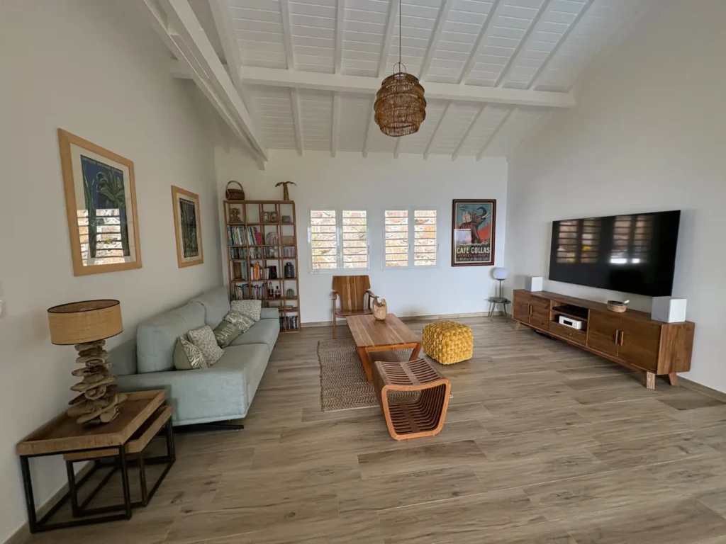 Le séjour de la Villa Ti'Kawet, espace et confort, Pointe-Noire Guadeloupe