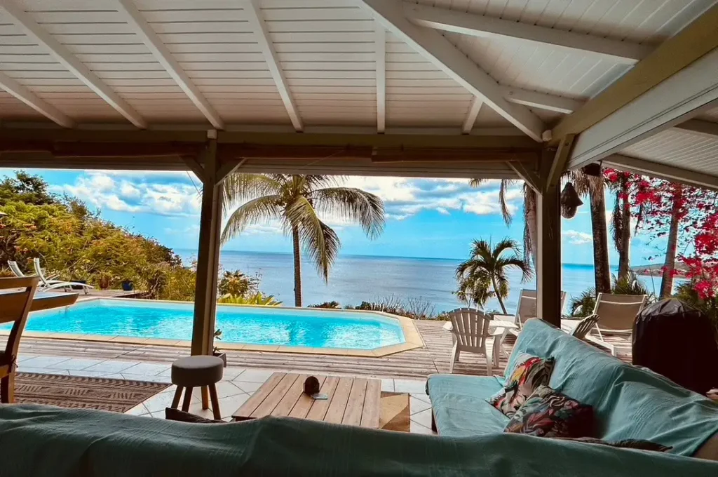 Vue mer depuis le salon de La Kaz à Thomy Pointe-Noire Guadeloupe