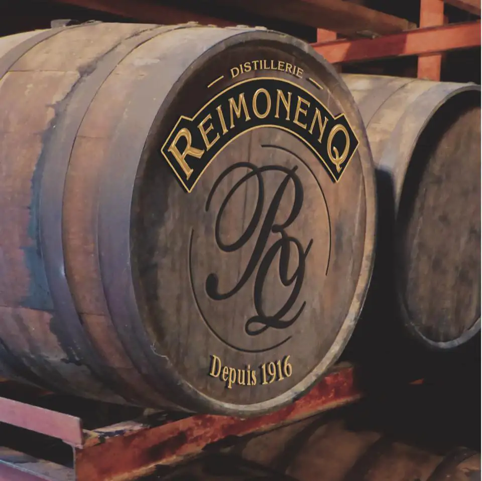 Les fûts de la Distillerie Reimonenq à Sainte-Rose Guadeloupe