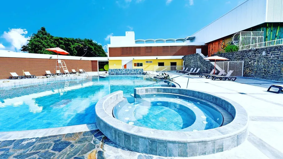 l'espace thermo ludique René Toribio de Ravine chaude Le Lamentin Guadeloupe