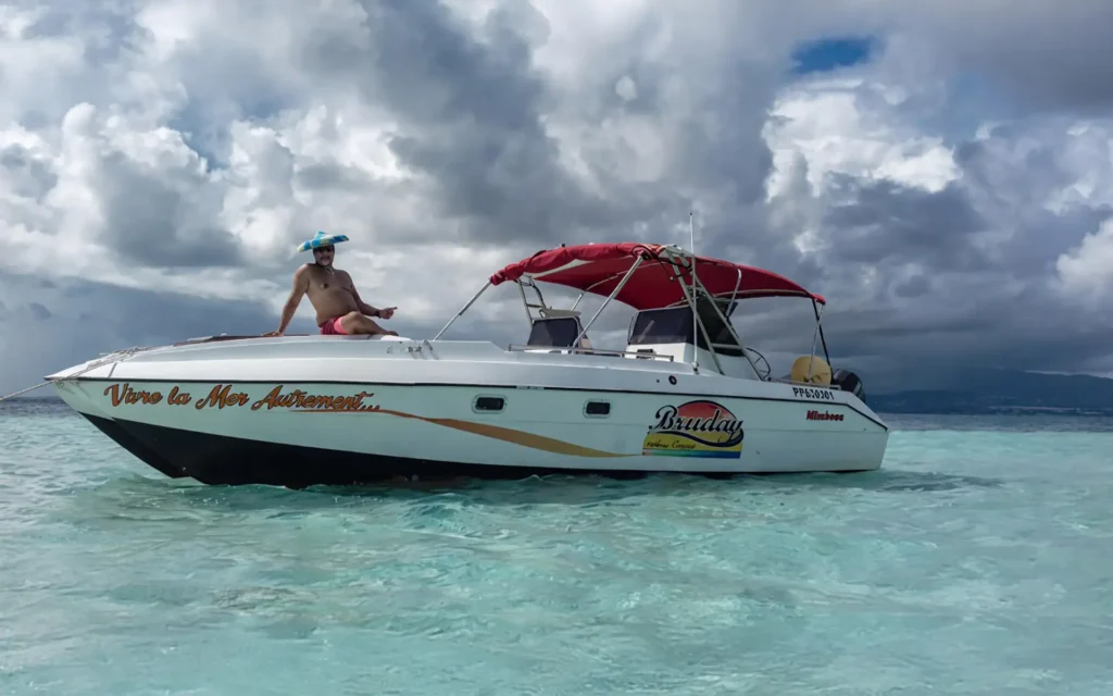Jean-Luc capitaine du Misabeau de Brudey Excursions Guadeloupe