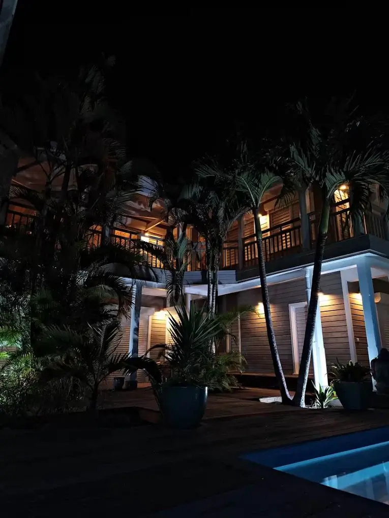 Habitation Tara avec éclairage nocturne à Capesterre Belle-Eau Guadeloupe