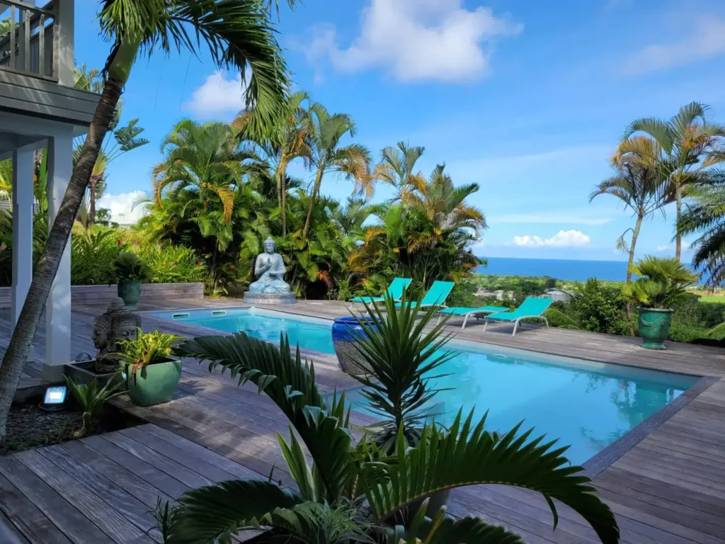 Piscine avec vue sur la mer des Caraïbes Habitation Tara Capesterre Belle-Eau Guadeloupe