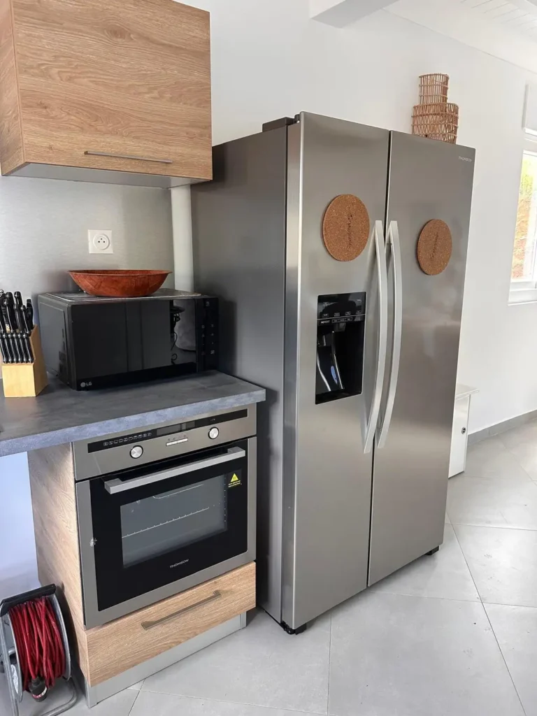 Cuisine moderne entièrement équipée Villa Marie Galante Résidence Fleur de Café Deshaies Guadeloupe