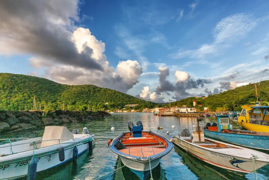 Deshaies vue depuis son port Résidence Fleur de Café Guadeloupe