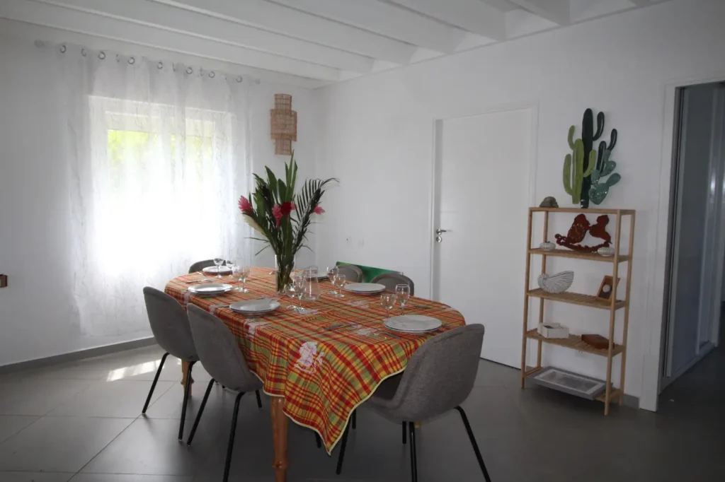 Le coin repas Villa La Désirade Résidence Fleur de Café à Deshaies Guadeloupe