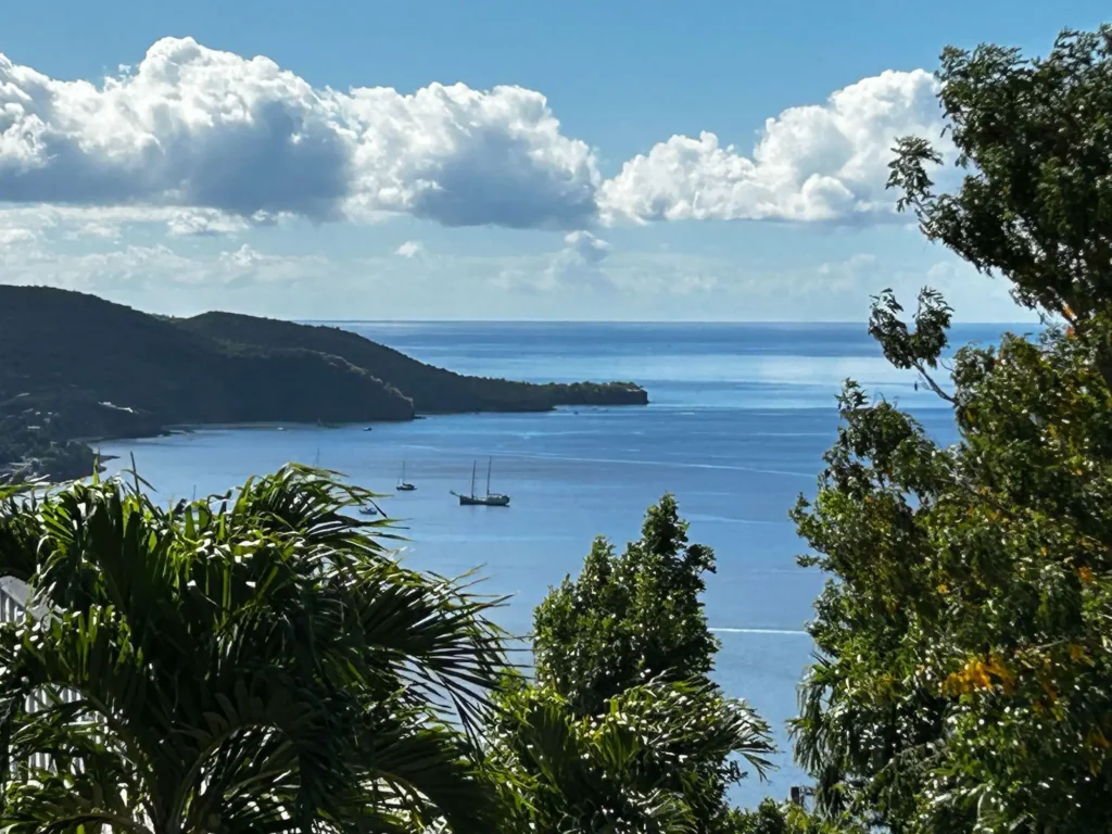 Vue sur la baie de Bouillante depuis les Gîtes Couleur Caraïbes Guadeloupe
