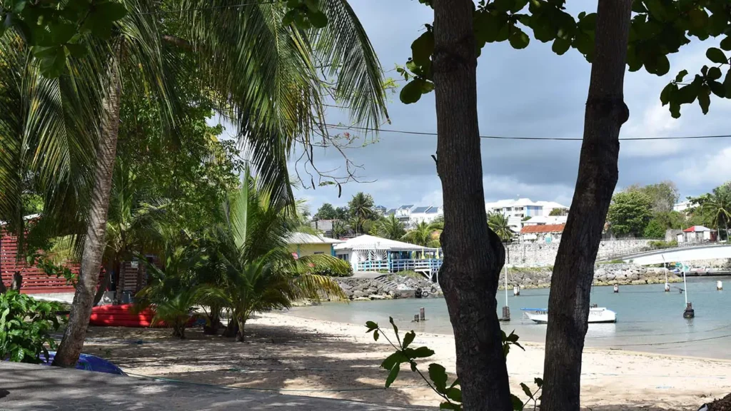Le Moule Guadeloupe depuis la plage de l Autre-Bord